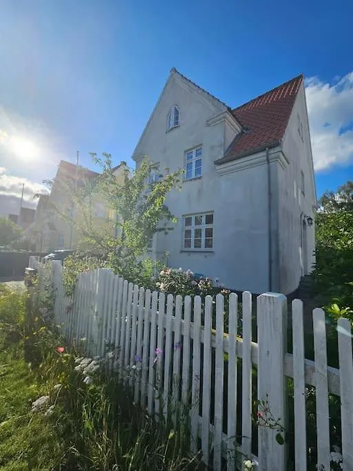 Flot Stort Hus I Valby Udlejes! Villa Copenhagen